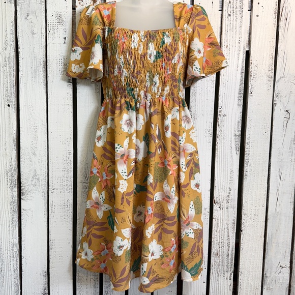 Dresses & Skirts - Fall Floral Dress Size Medium‎ Boho Cottagecore Above Knee Ruched Bodice Wedding